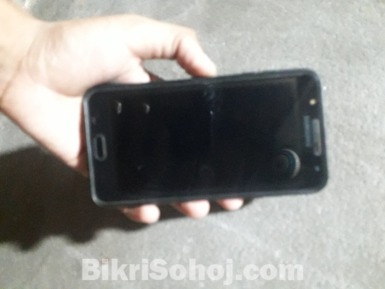 Samsung Galaxy J7 Core